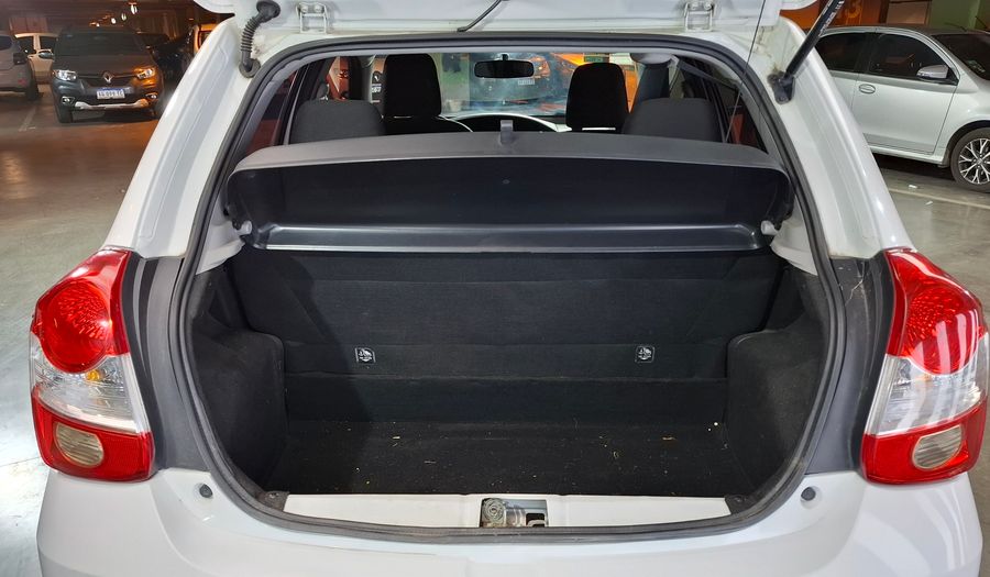 Toyota Etios 1.5 XS Hatchback 2017