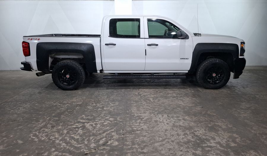 Chevrolet Silverado 2500 5.3 DOBLE CABINA K AT 4WD Pickup 2017