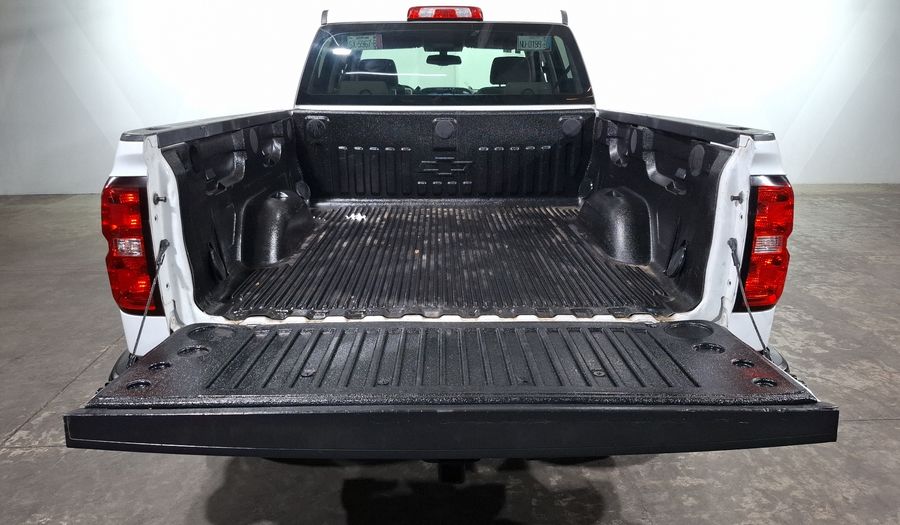 Chevrolet Silverado 2500 5.3 DOBLE CABINA K AT 4WD Pickup 2017