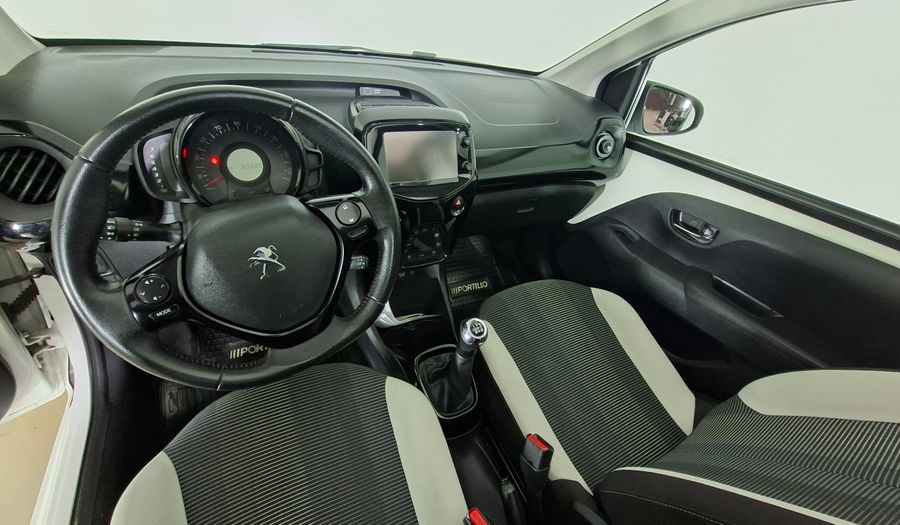 Peugeot 108 1.2 PURETECH 82 TOP ALLURE Hatchback 2016