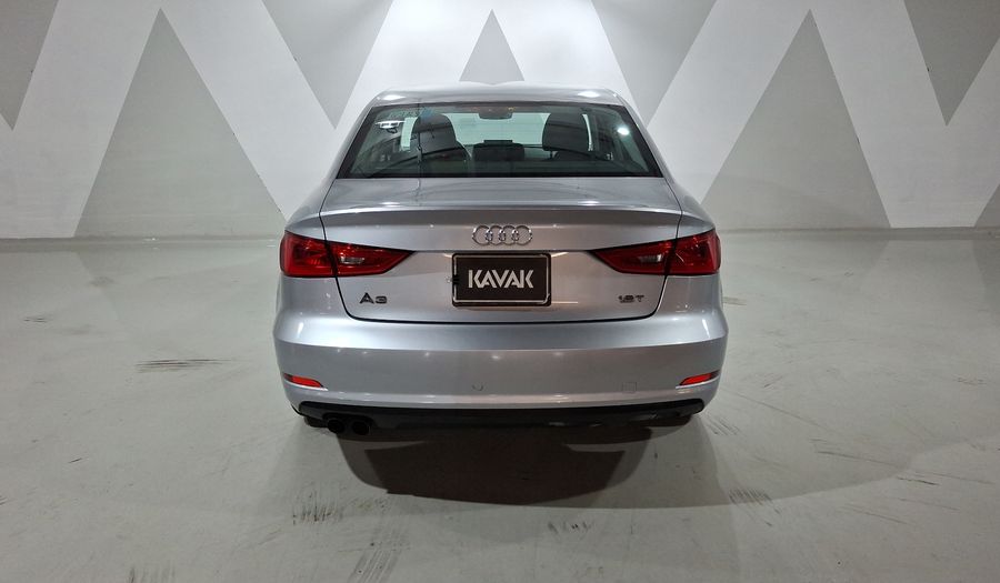 Audi A3 1.8 TFSI AMBIENTE S TRONIC Sedan 2016