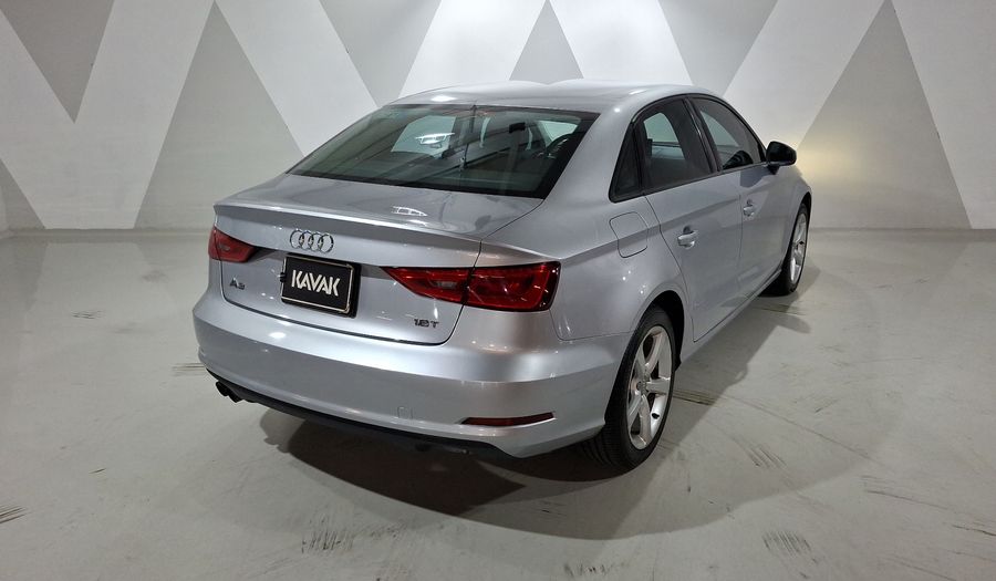 Audi A3 1.8 TFSI AMBIENTE S TRONIC Sedan 2016