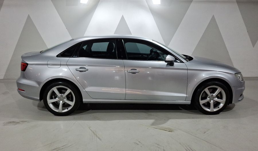 Audi A3 1.8 TFSI AMBIENTE S TRONIC Sedan 2016