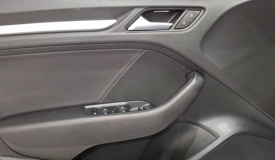 Audi A3 1.8 TFSI AMBIENTE S TRONIC Sedan 2016