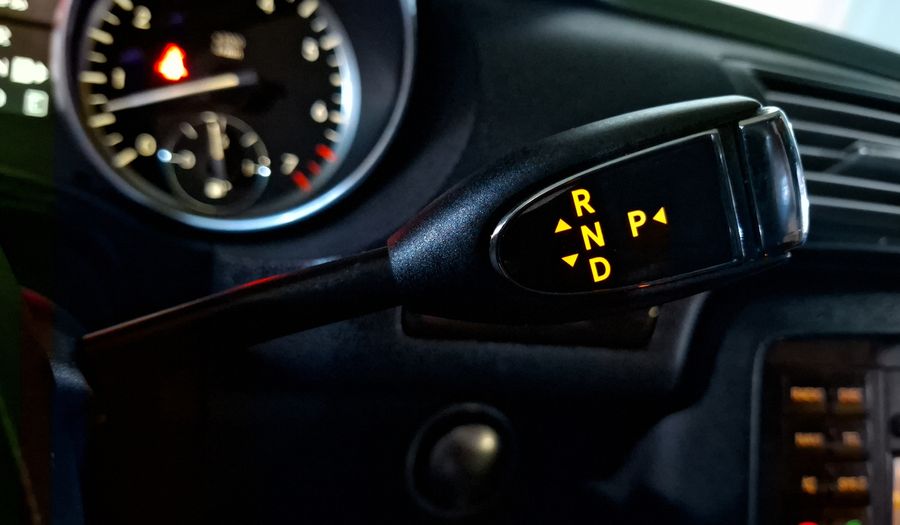 Mercedes Benz Clase R 3.5 350 L 4WD AT Minivan 2012