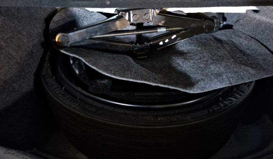 Mercedes Benz Clase R 3.5 350 L 4WD AT Minivan 2012