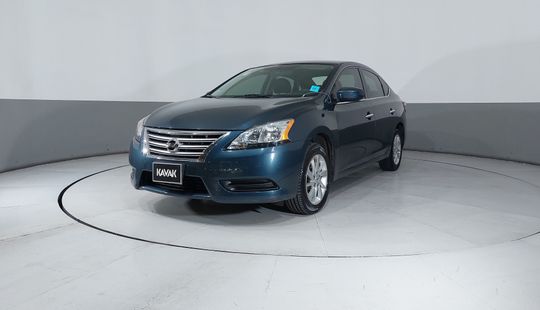 Nissan • Sentra
