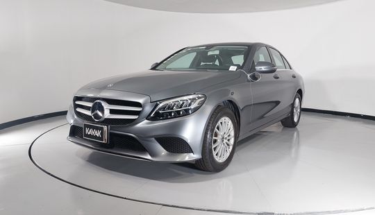 Mercedes Benz • Clase C