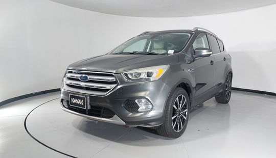 Ford • Escape