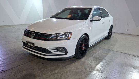 Volkswagen • Jetta