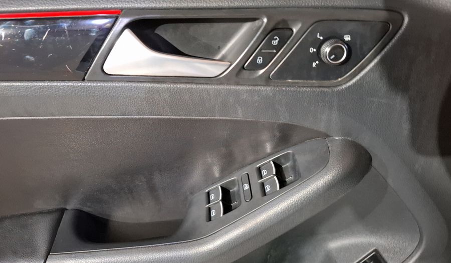 Volkswagen Jetta 2.0 GLI DSG Sedan 2016