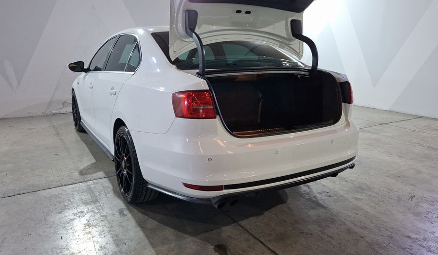 Volkswagen Jetta 2.0 GLI DSG Sedan 2016