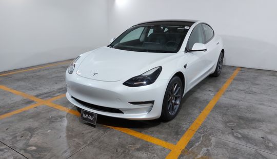 Tesla • Model 3