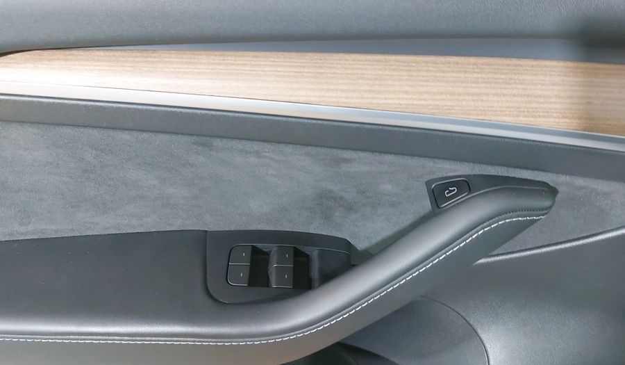 Tesla Model 3 BEV 50KWH STANDARD RANGE PLUS AUTO Sedan 2023