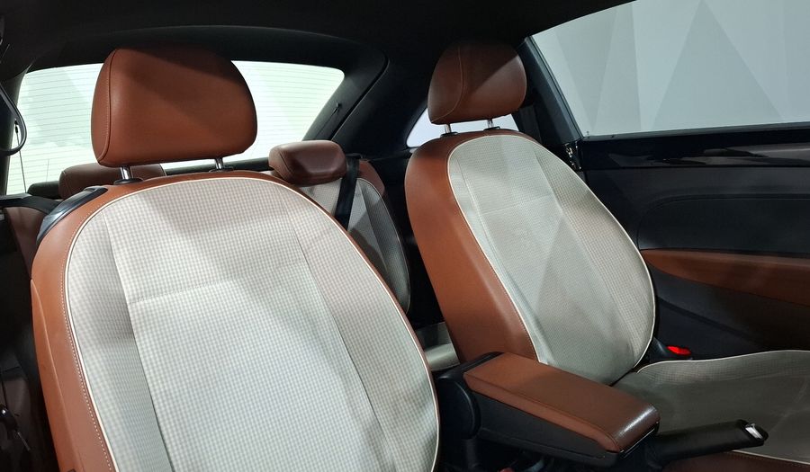 Volkswagen Beetle 2.5 SPORT TIPTRONIC Hatchback 2014