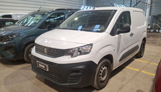Peugeot • Partner