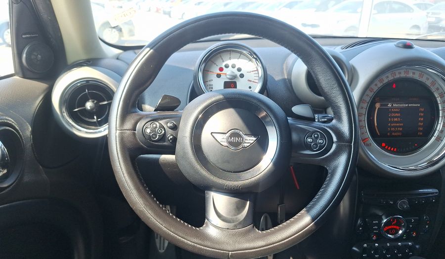 Mini Countryman 1.6 COOPER S AUTO AWD Hatchback 2011