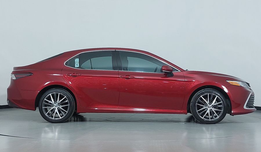 Toyota Camry 2.5 HEV XLE AUTO Sedan 2022