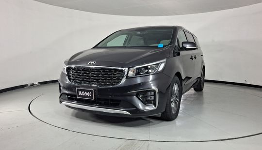 Kia • Sedona