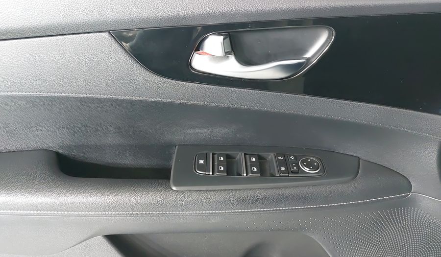 Kia Forte 2.0 EX IVT Hatchback 2020