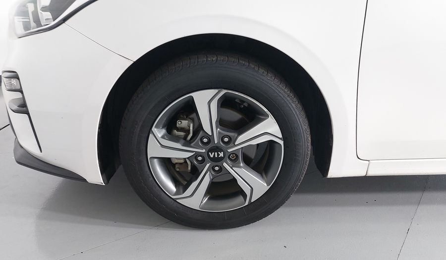 Kia Forte 2.0 EX IVT Hatchback 2020