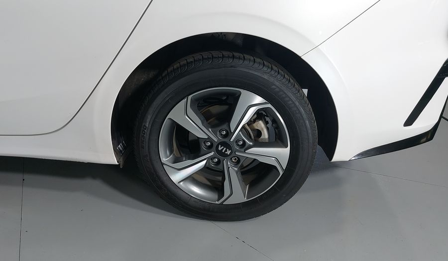 Kia Forte 2.0 EX IVT Hatchback 2020