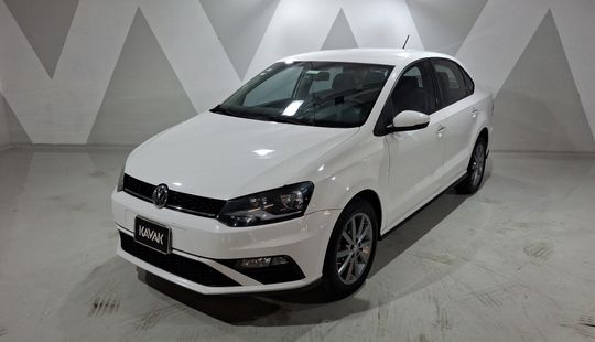 Volkswagen • Vento