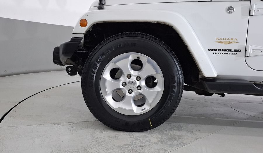 Jeep Wrangler 3.6 UNLIMITED SAHARA 4WD AUTO Suv 2013