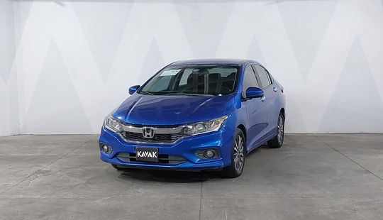 2020 • 113,692 km • Automático