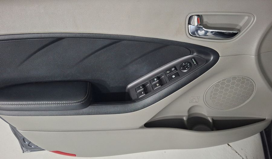 Kia Forte 2.0 SX AT Sedan 2016
