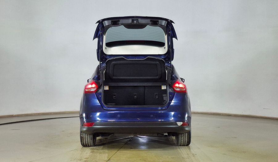Ford Focus 2.0 TITANIUM POWER SHIFT Hatchback 2016