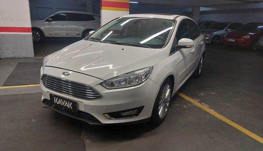 Ford • Focus