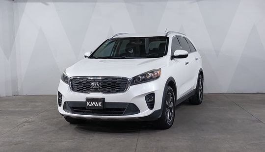 Kia • Sorento