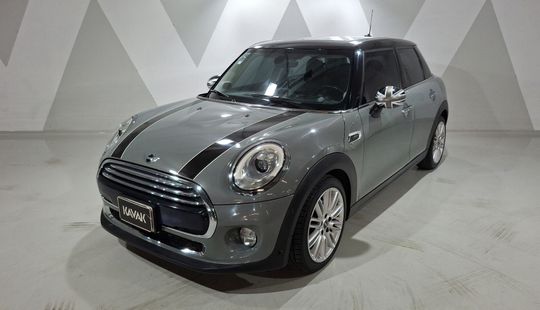 Mini • Cooper