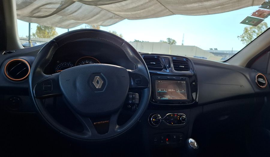 Renault Sandero Stepway 1.6 STEPWAY PRIVILEGE Hatchback 2017