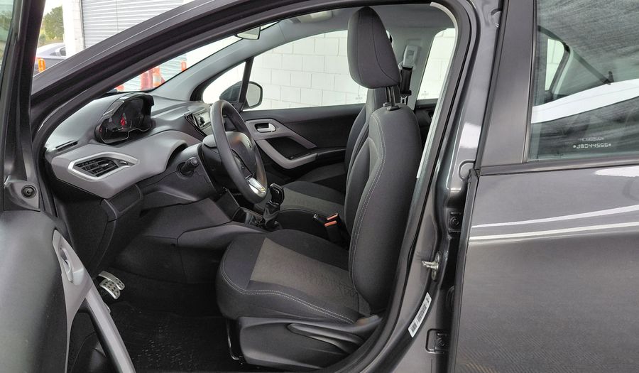 Peugeot 208 1.6 ACTIVE Hatchback 2018