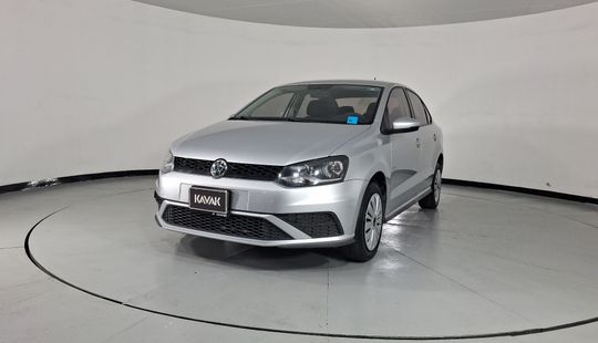 Volkswagen • Vento