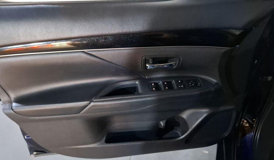 Mitsubishi Outlander 2.4 LIMITED CVT Suv 2020