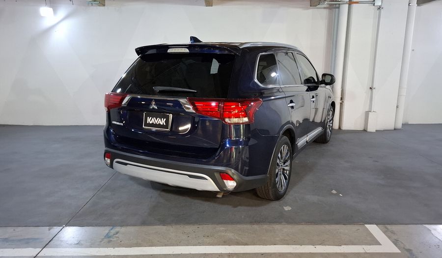 Mitsubishi Outlander 2.4 LIMITED CVT Suv 2020