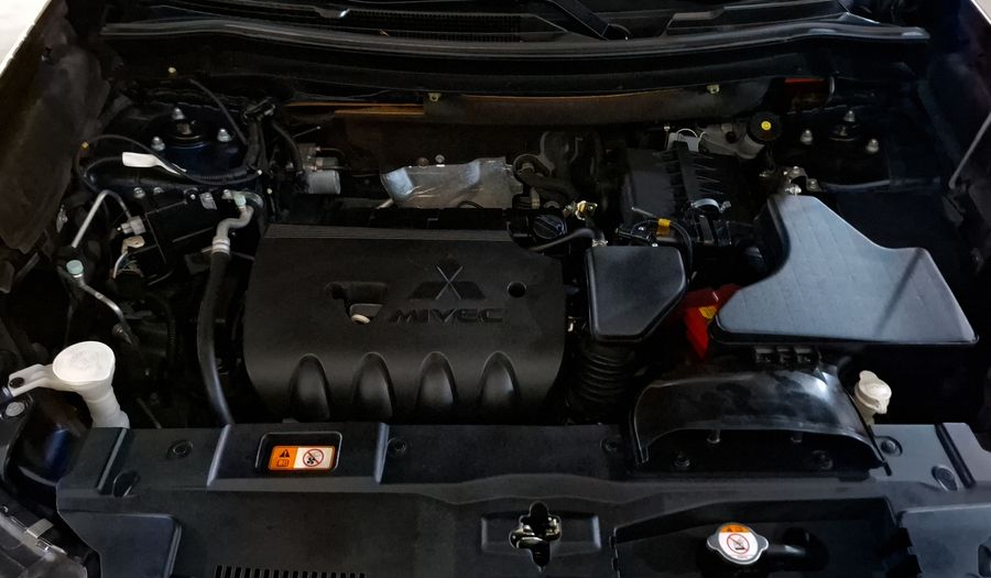 Mitsubishi Outlander 2.4 LIMITED CVT Suv 2020