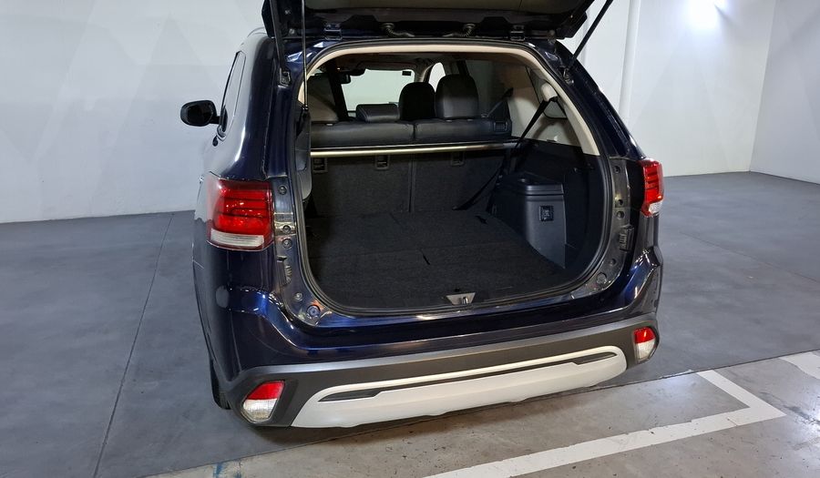 Mitsubishi Outlander 2.4 LIMITED CVT Suv 2020