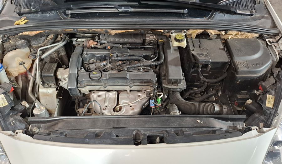 Peugeot 308 1.6 ALLURE NAV MT Hatchback 2015