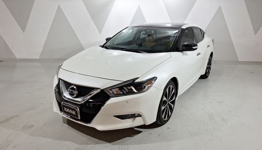 Nissan • Maxima