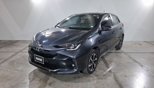 Toyota • Yaris