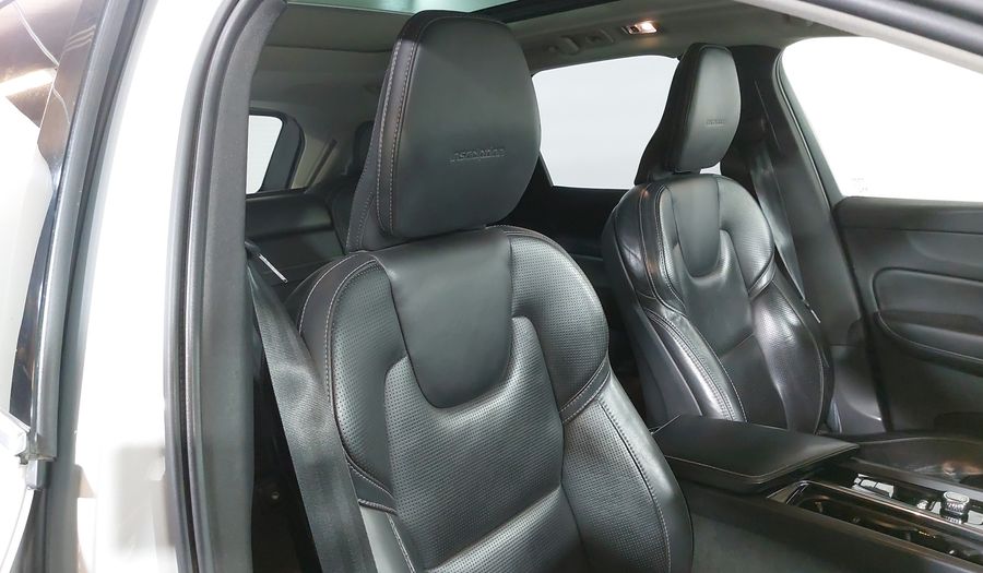 Volvo Xc60 2.0 T6 INSCRIPTION AUTO 4WD Suv 2020