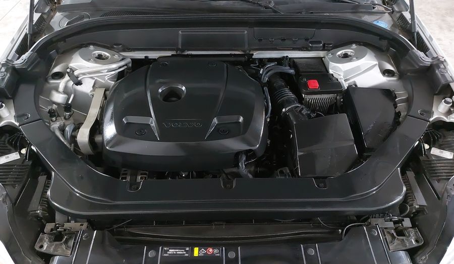 Volvo Xc60 2.0 T6 INSCRIPTION AUTO 4WD Suv 2020