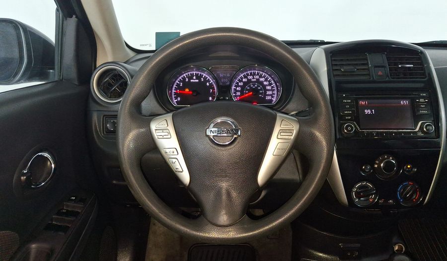 Nissan Versa 1.6 ADVANCE Sedan 2017