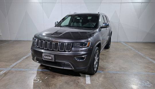 Jeep • Grand Cherokee