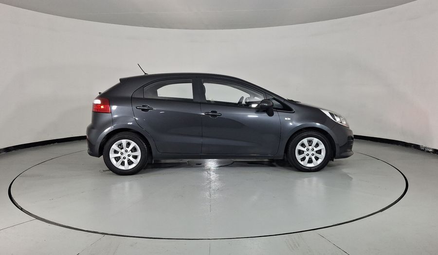 Kia Rio 1.6 LX MT Hatchback 2017