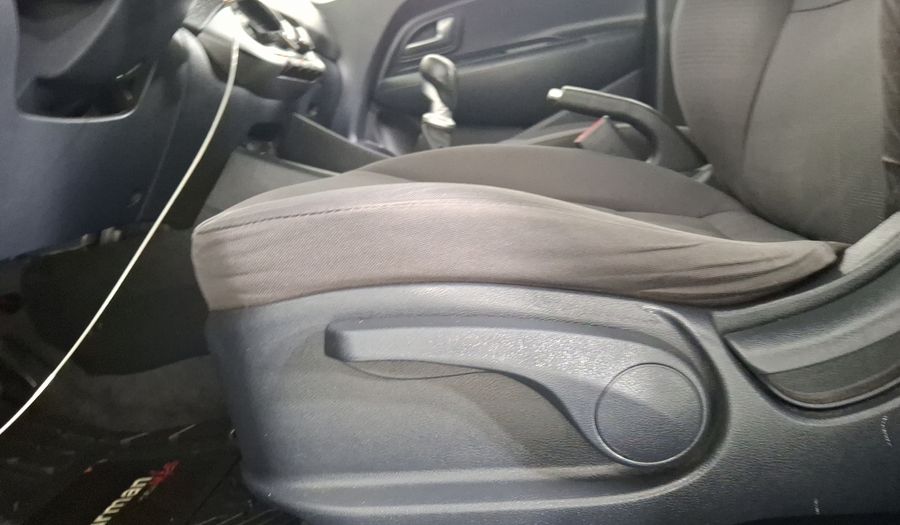 Kia Rio 1.6 LX MT Hatchback 2017